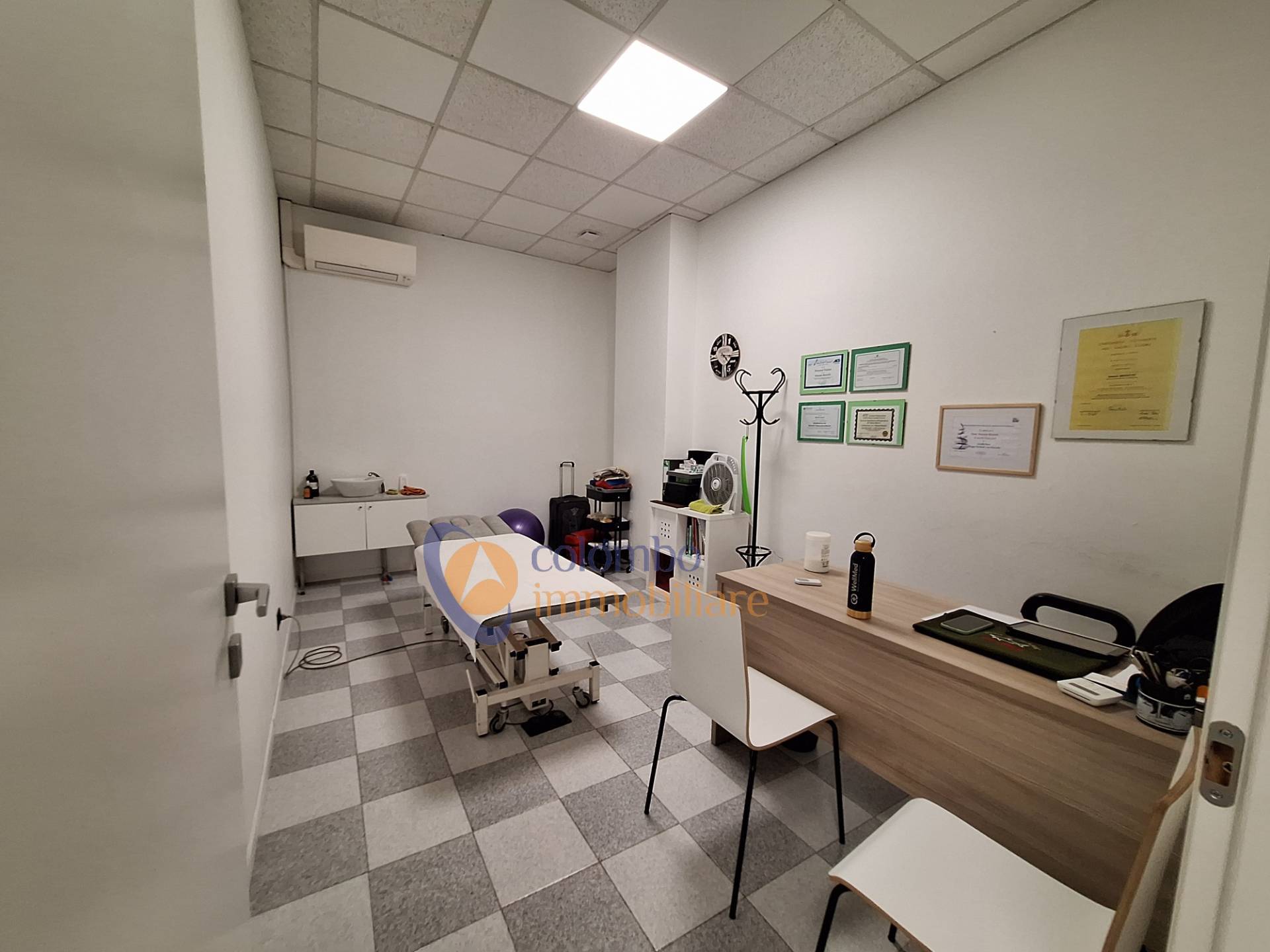Ufficio in vendita a Busto Arsizio, Centro