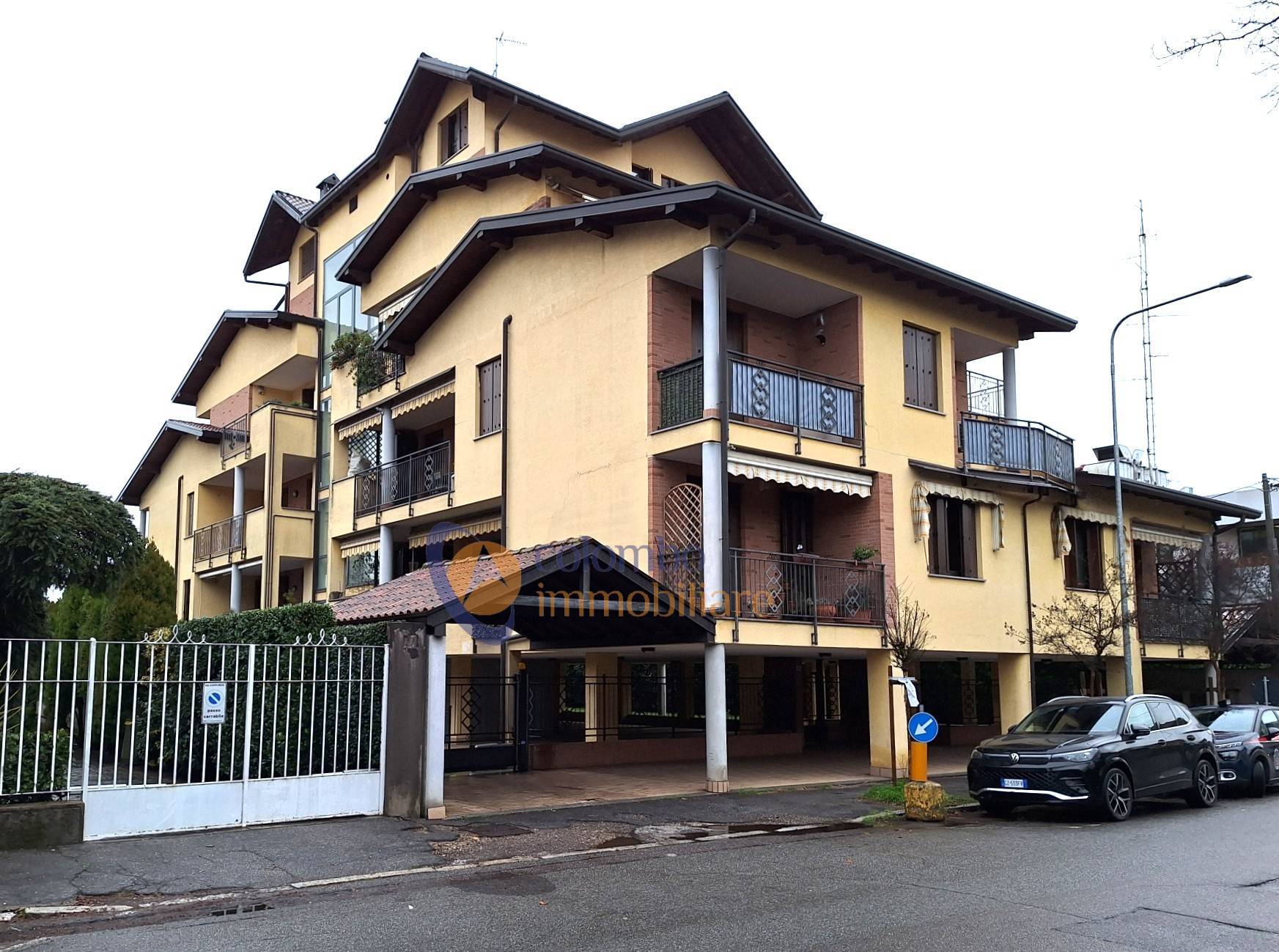 Ufficio in vendita a Busto Arsizio, Tribunale