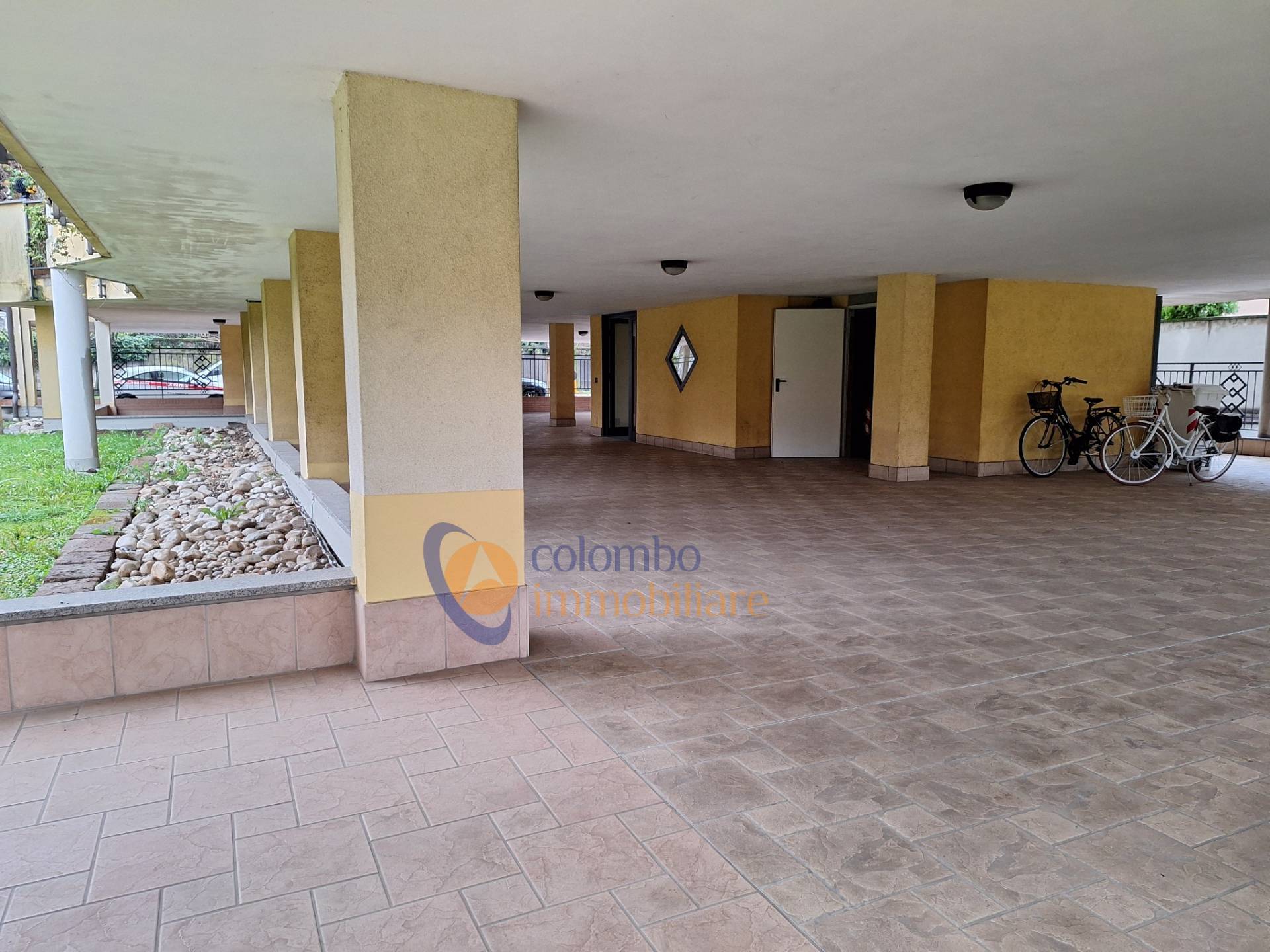 Ufficio in vendita a Busto Arsizio, Tribunale