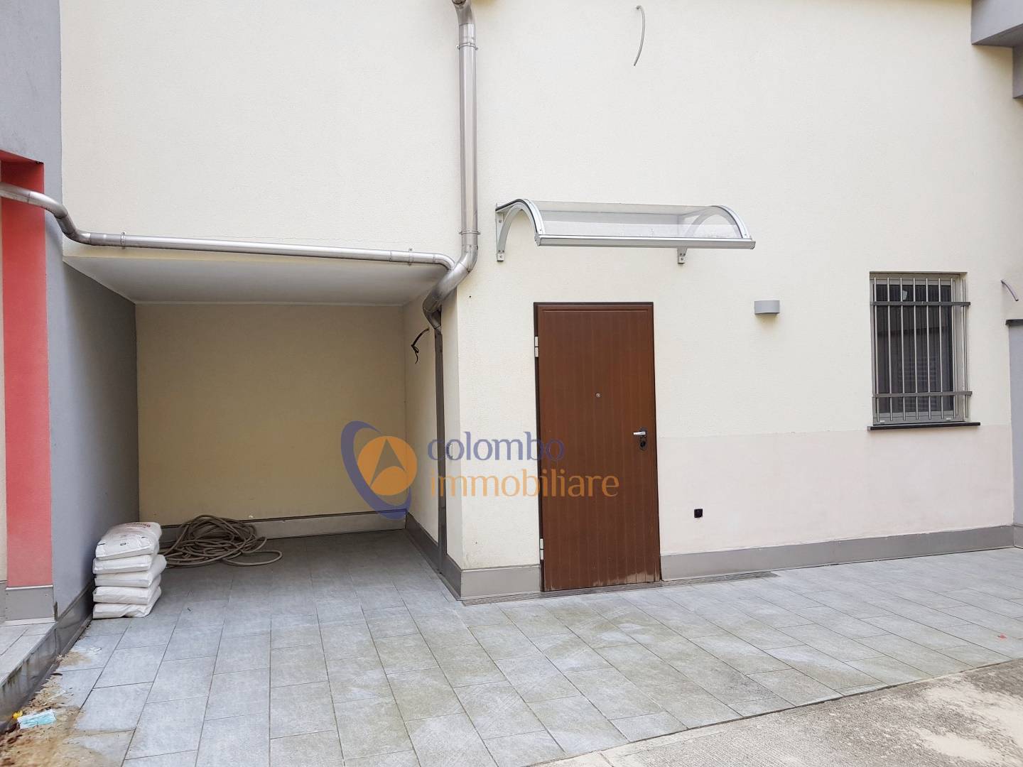 Negozio in vendita a Busto Arsizio, Centro