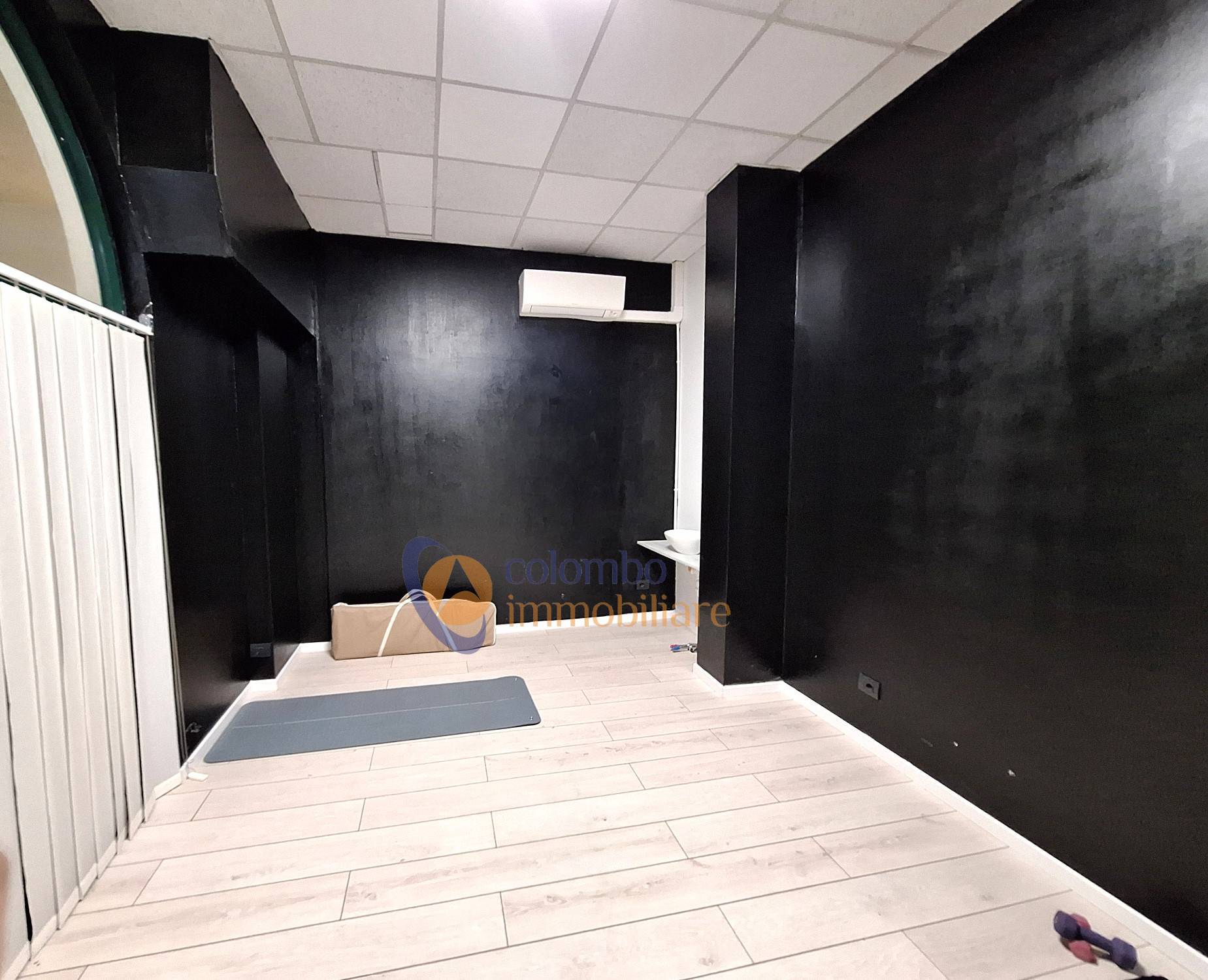 Ufficio in vendita a Busto Arsizio, Centro