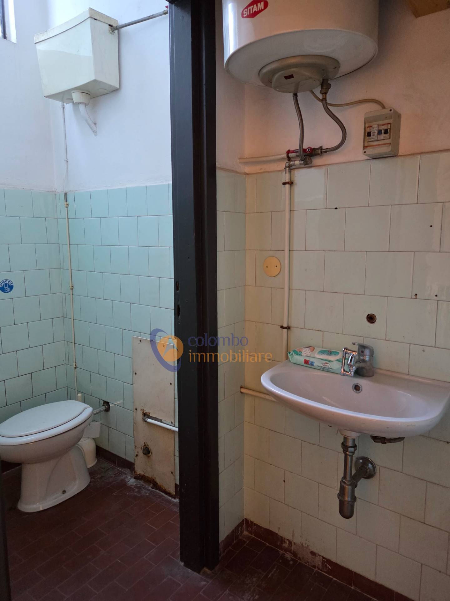 Negozio in vendita a Busto Arsizio, Sacconago