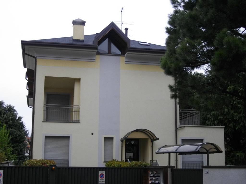 Ufficio in affitto a Busto Arsizio, Ospedale