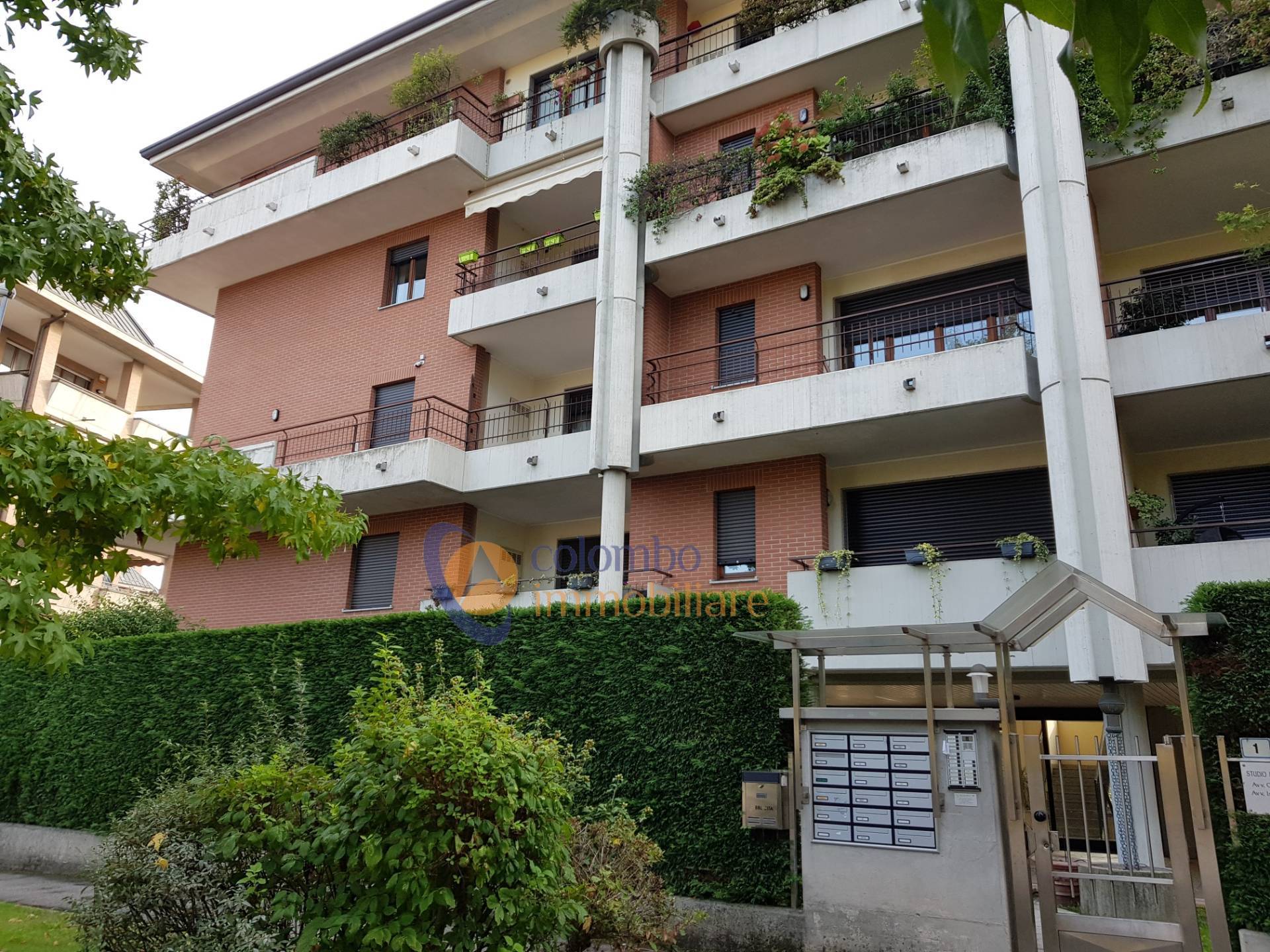 Box o garage in affitto a Busto Arsizio, Tribunale