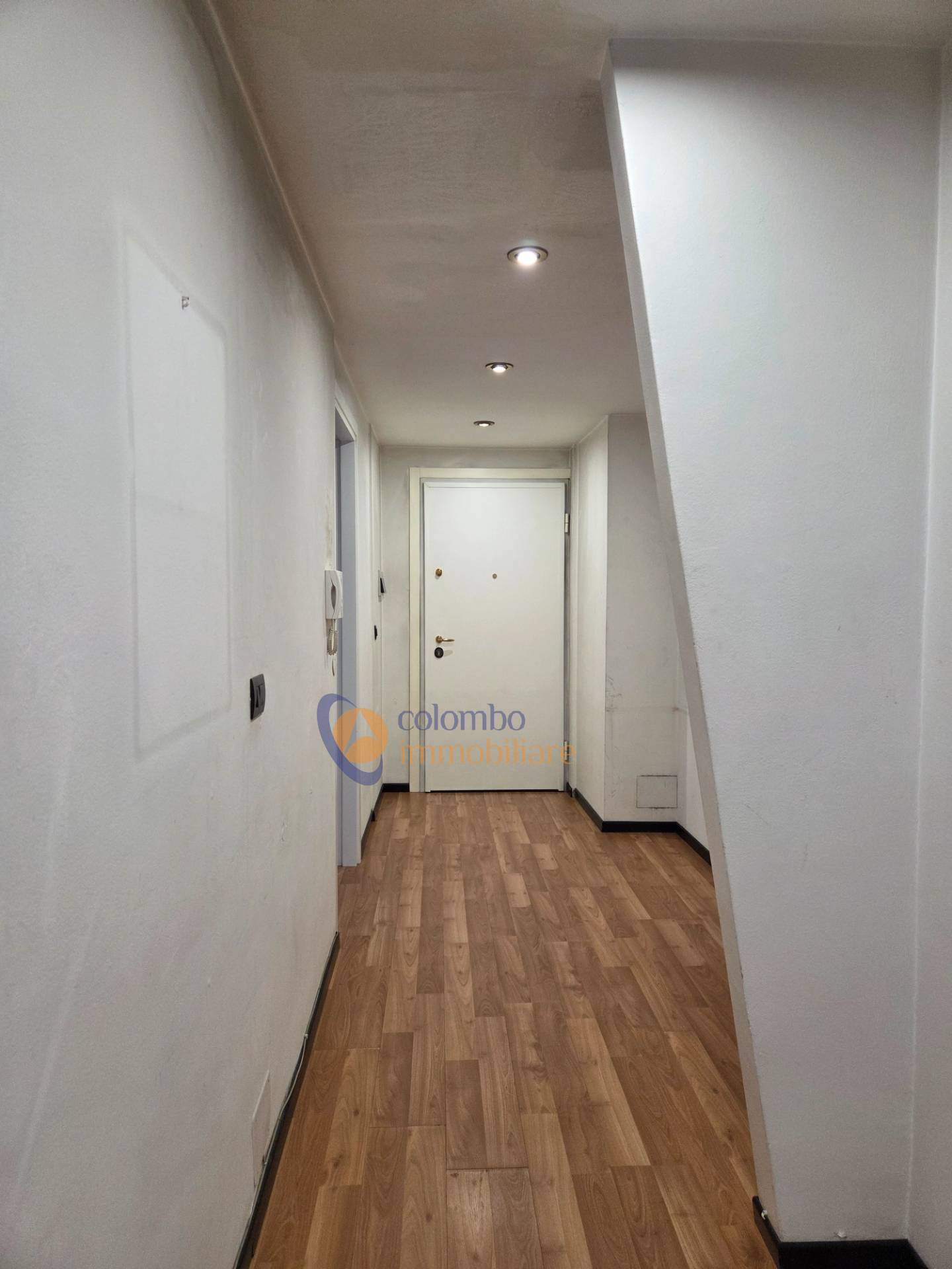 Ufficio in vendita a Busto Arsizio, Cinque Ponti