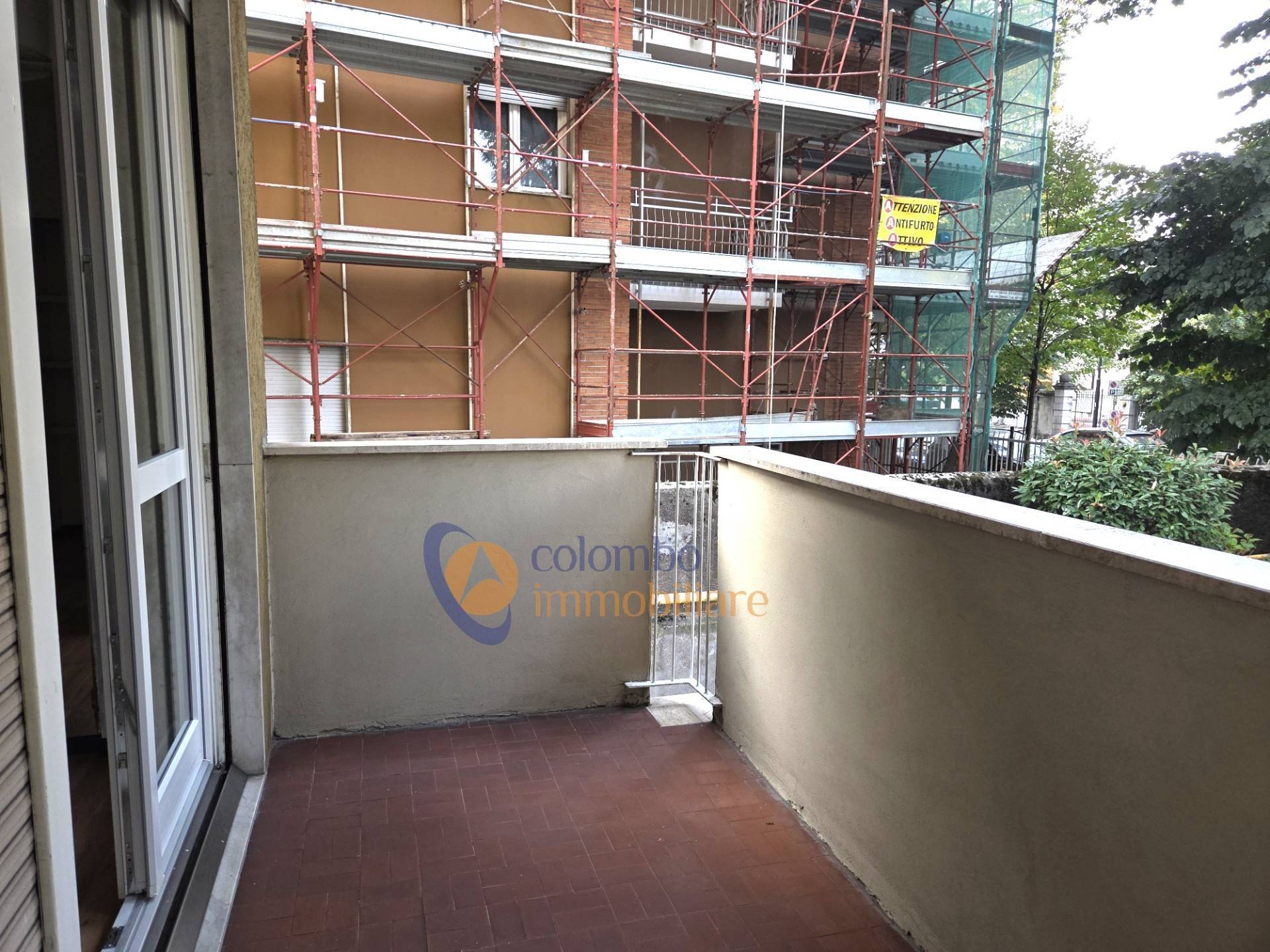Ufficio in vendita a Busto Arsizio, Cinque Ponti