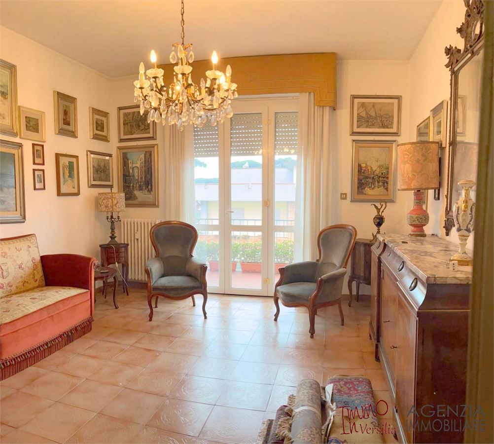 Appartamento in vendita a Viareggio
