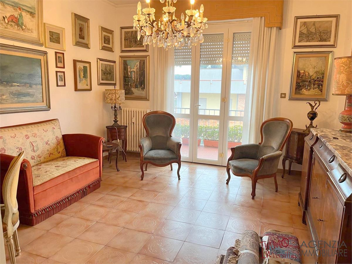 Appartamento in vendita a Viareggio