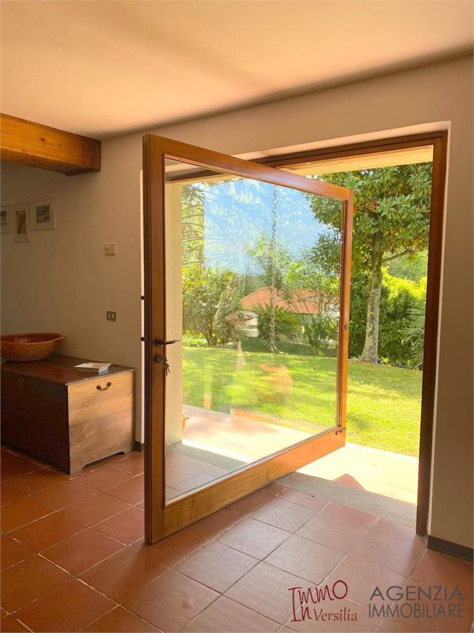 Villa vista mare a Camaiore