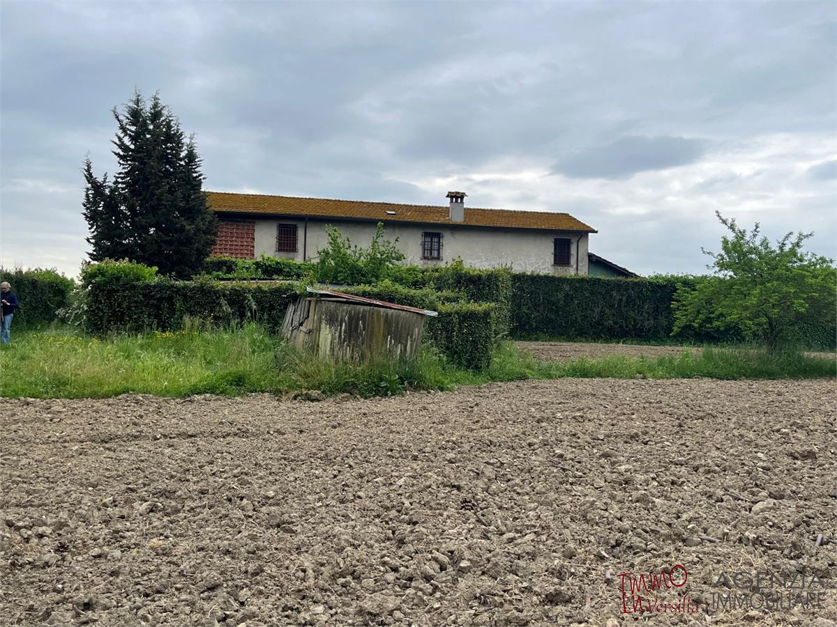 Rustico in vendita a Massarosa