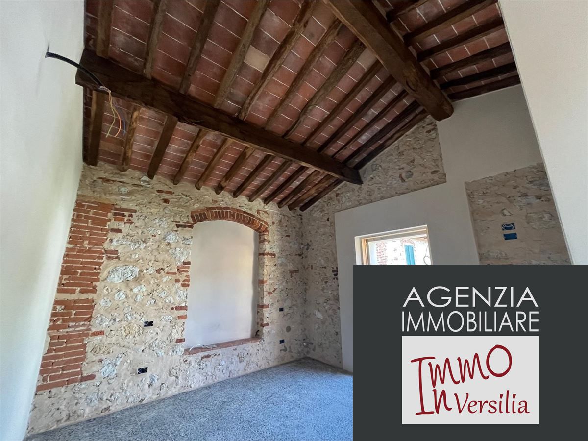 Villa a basso consumo, Camaiore capezzano pianore