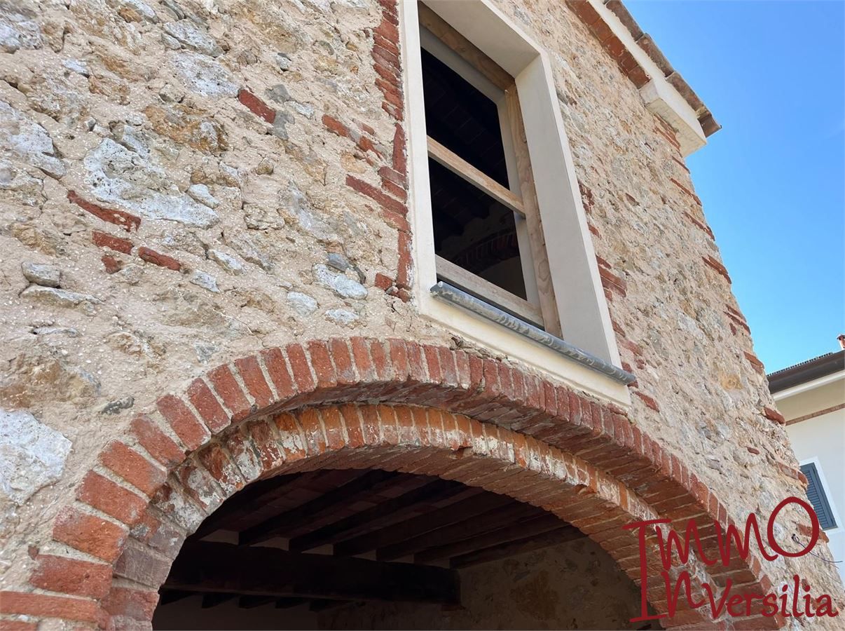 Villa a basso consumo, Camaiore capezzano pianore
