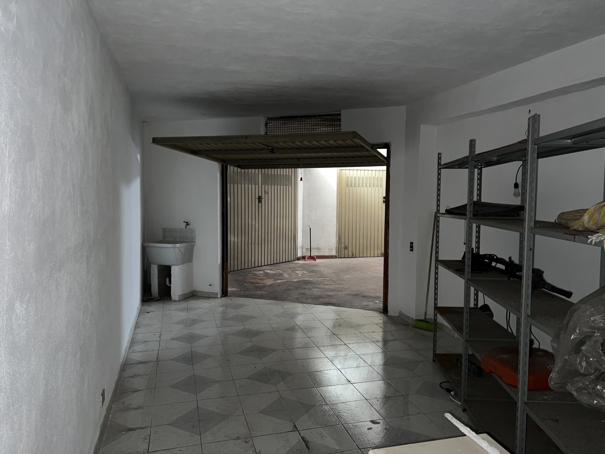 Box/Garage 30mq in vendita a Amantea
