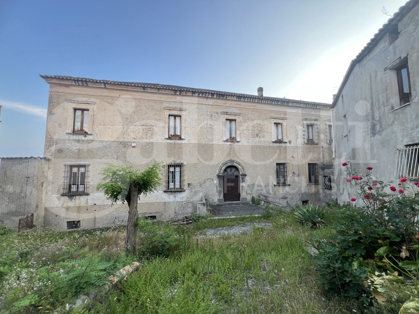 Appartamento da ristrutturare a Fiumefreddo Bruzio