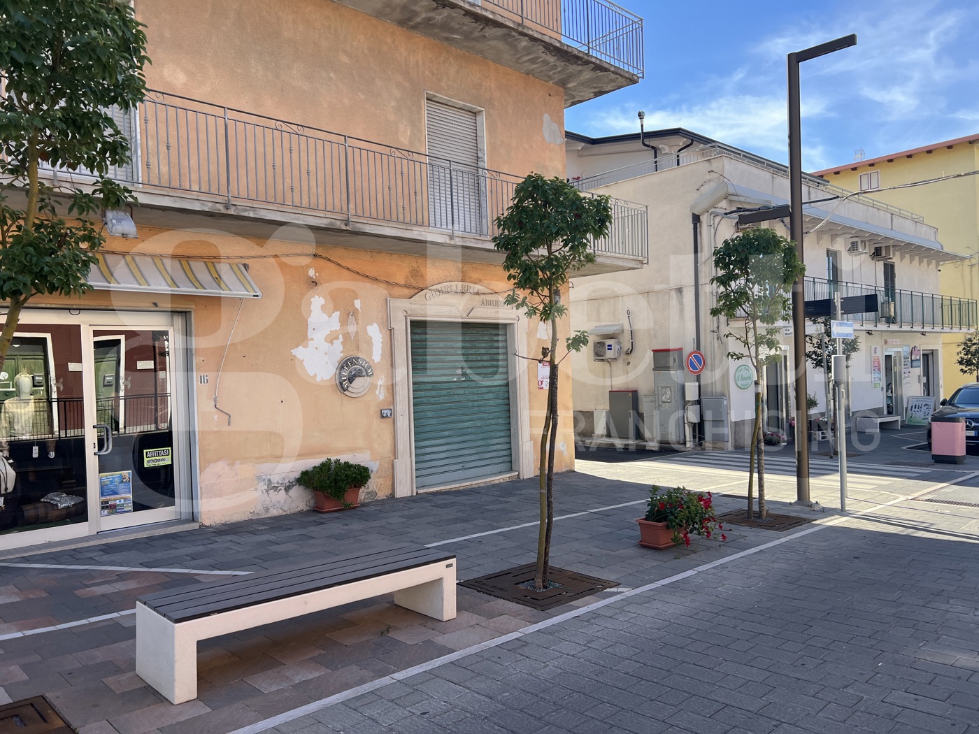 Negozio in vendita a Amantea