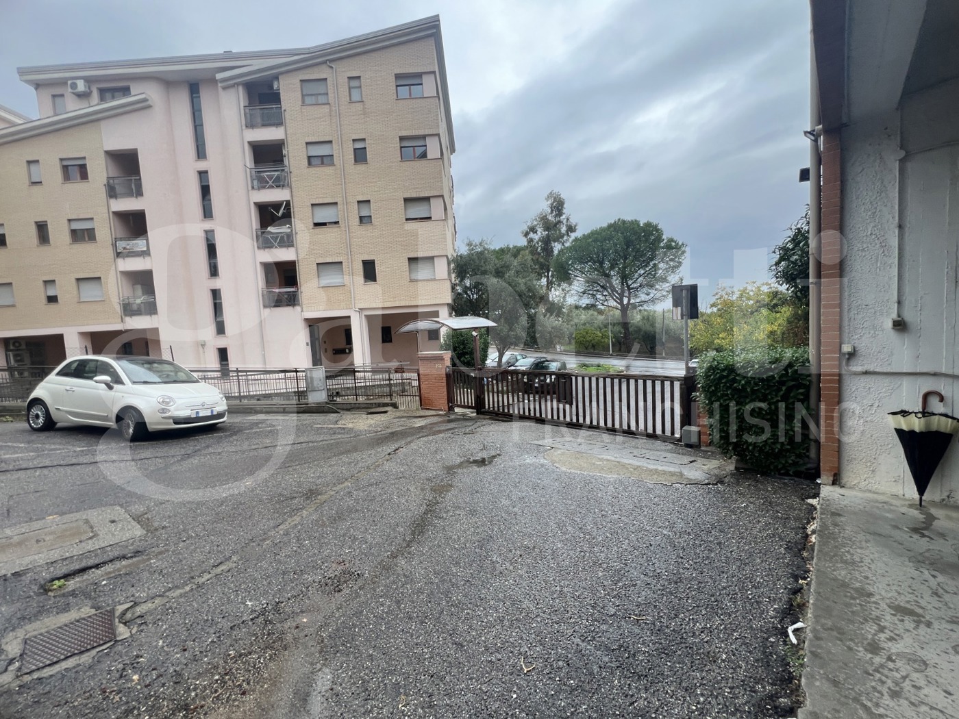 Box/Garage 17mq in vendita a Cosenza