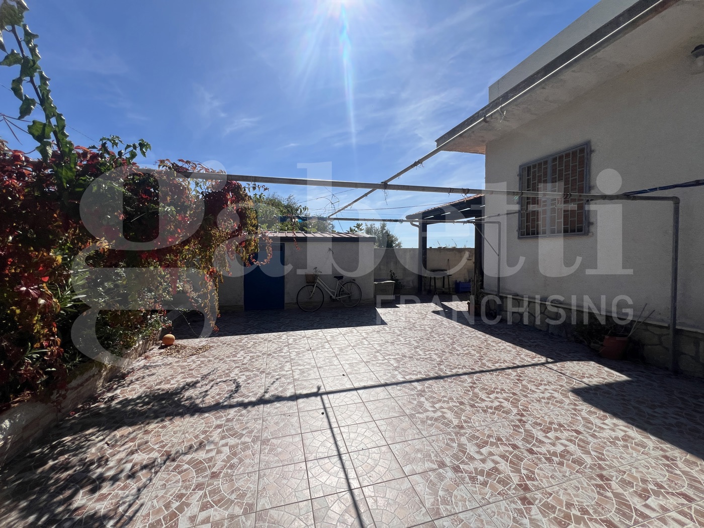 Casa indipendente con giardino a Longobardi