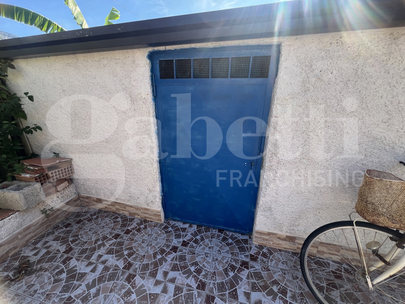 Casa indipendente con giardino a Longobardi