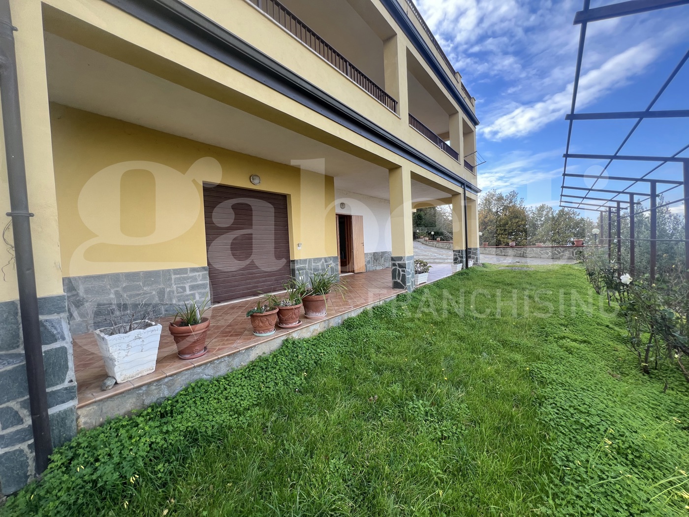 Casa indipendente in vendita a Fiumefreddo Bruzio