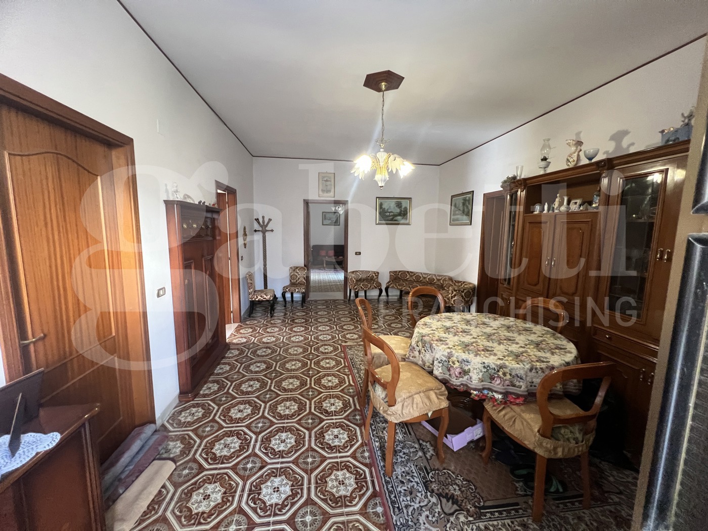 Quadrilocale da ristrutturare a Amantea