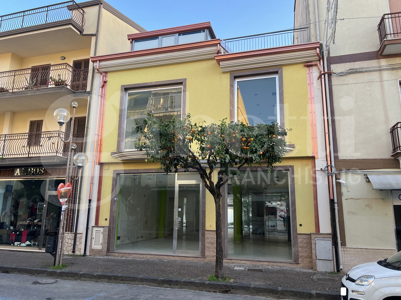 Negozio in vendita a Amantea