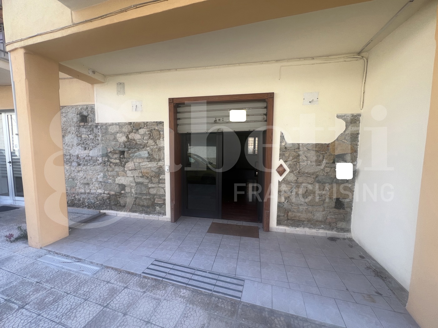 Magazzino in vendita a Amantea