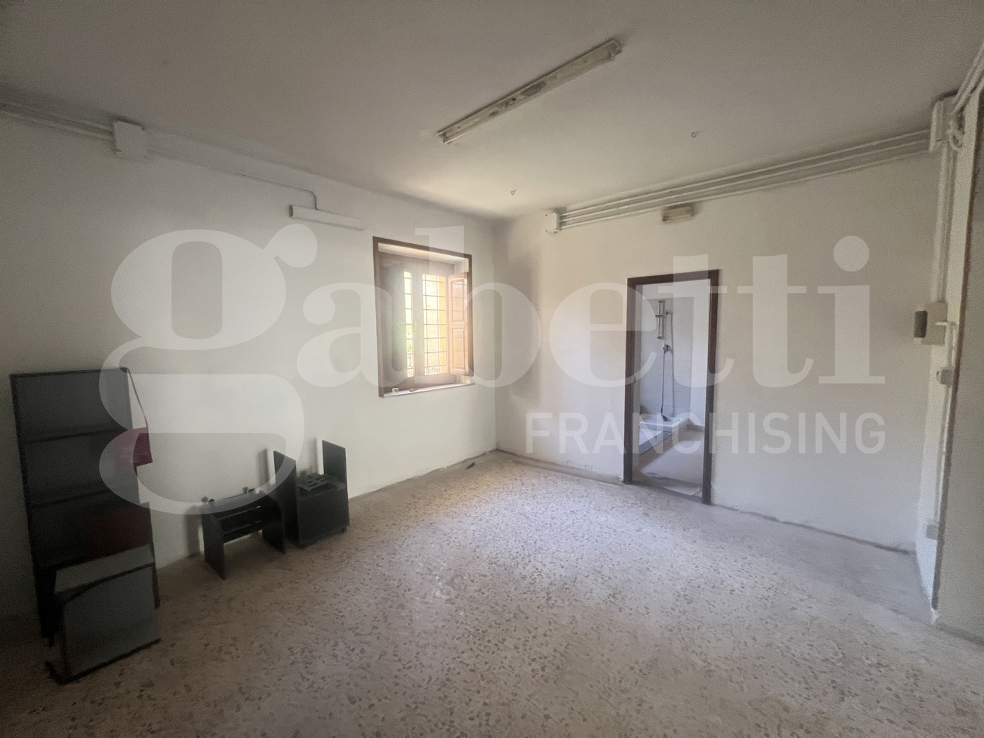 Magazzino in vendita a Amantea