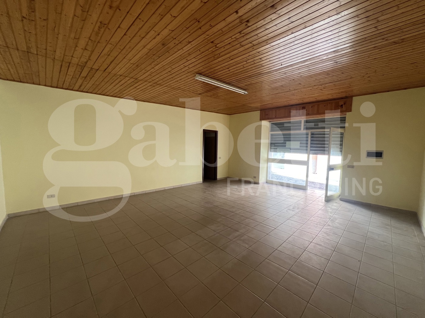 Ufficio in affitto a Amantea