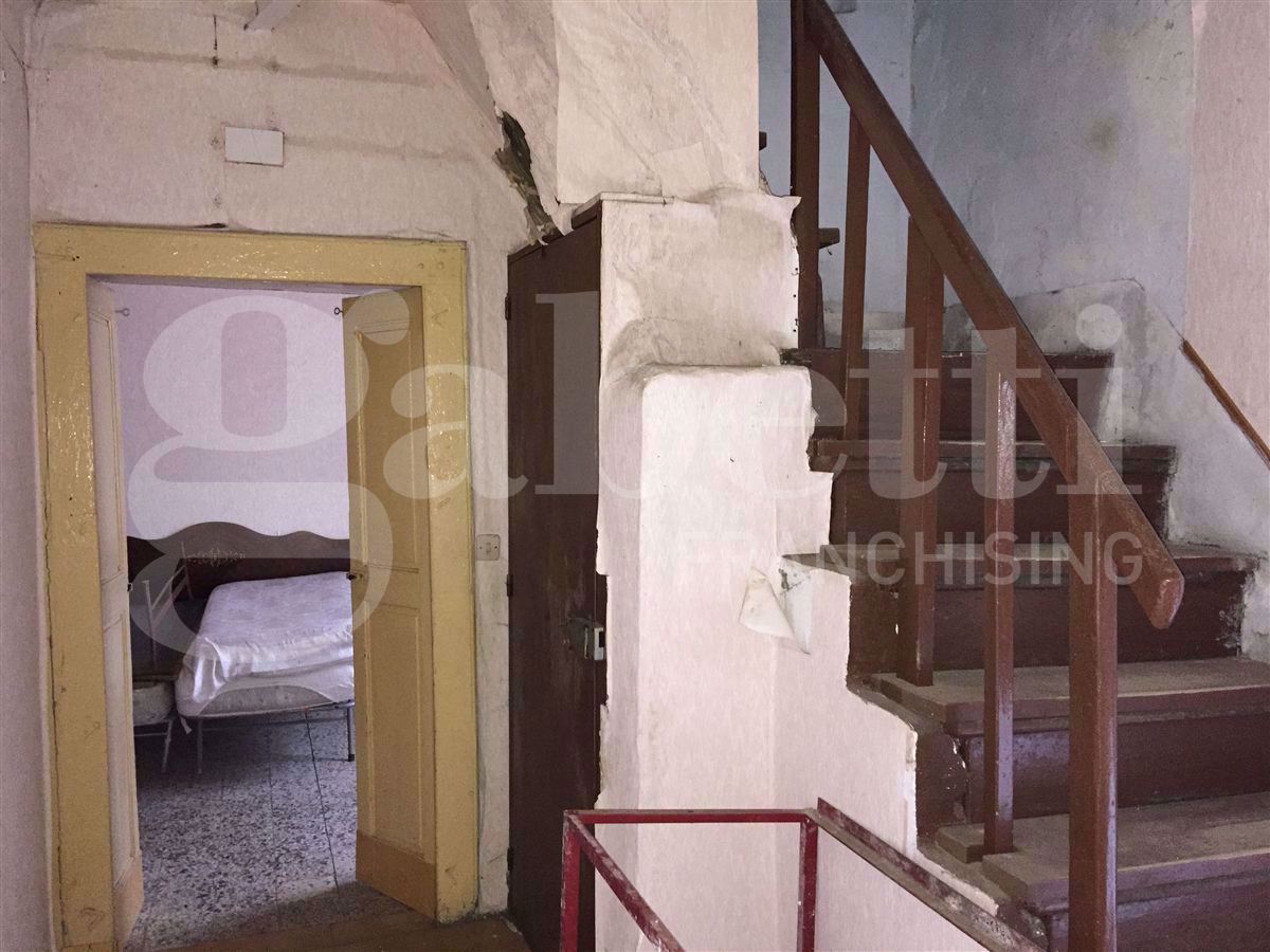 Appartamento con giardino a Longobardi