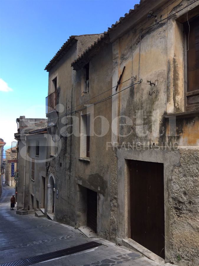 Appartamento con giardino a Longobardi