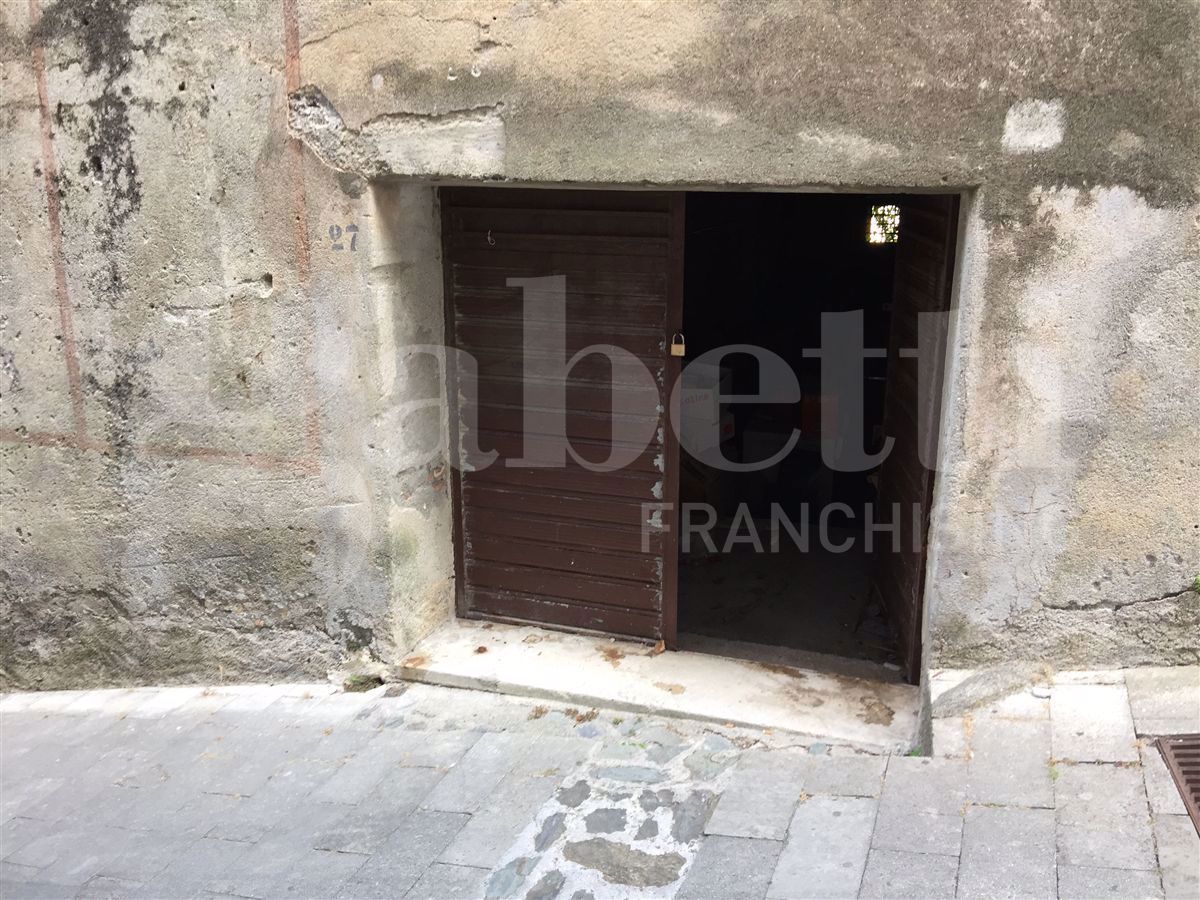 Appartamento con giardino a Longobardi