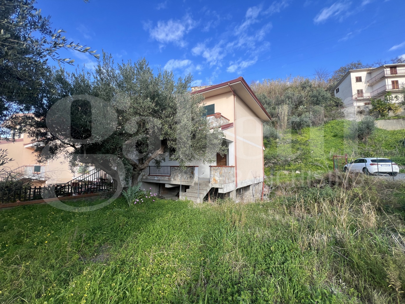 Villa da ristrutturare a Longobardi