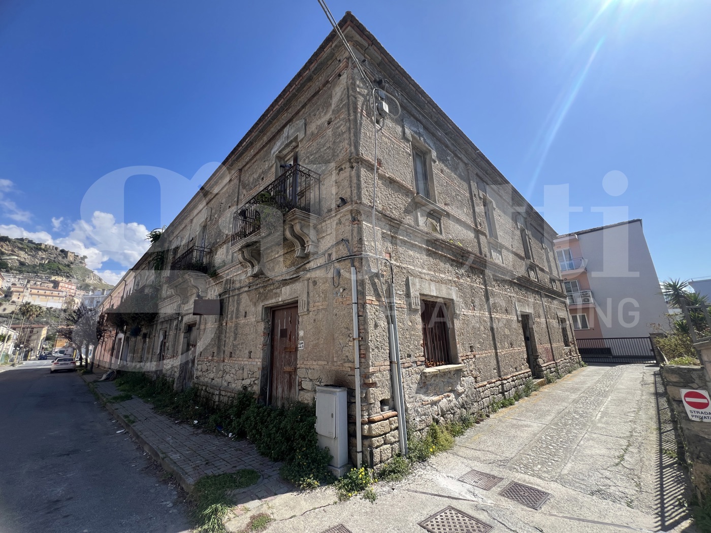 Casa indipendente da ristrutturare a Amantea