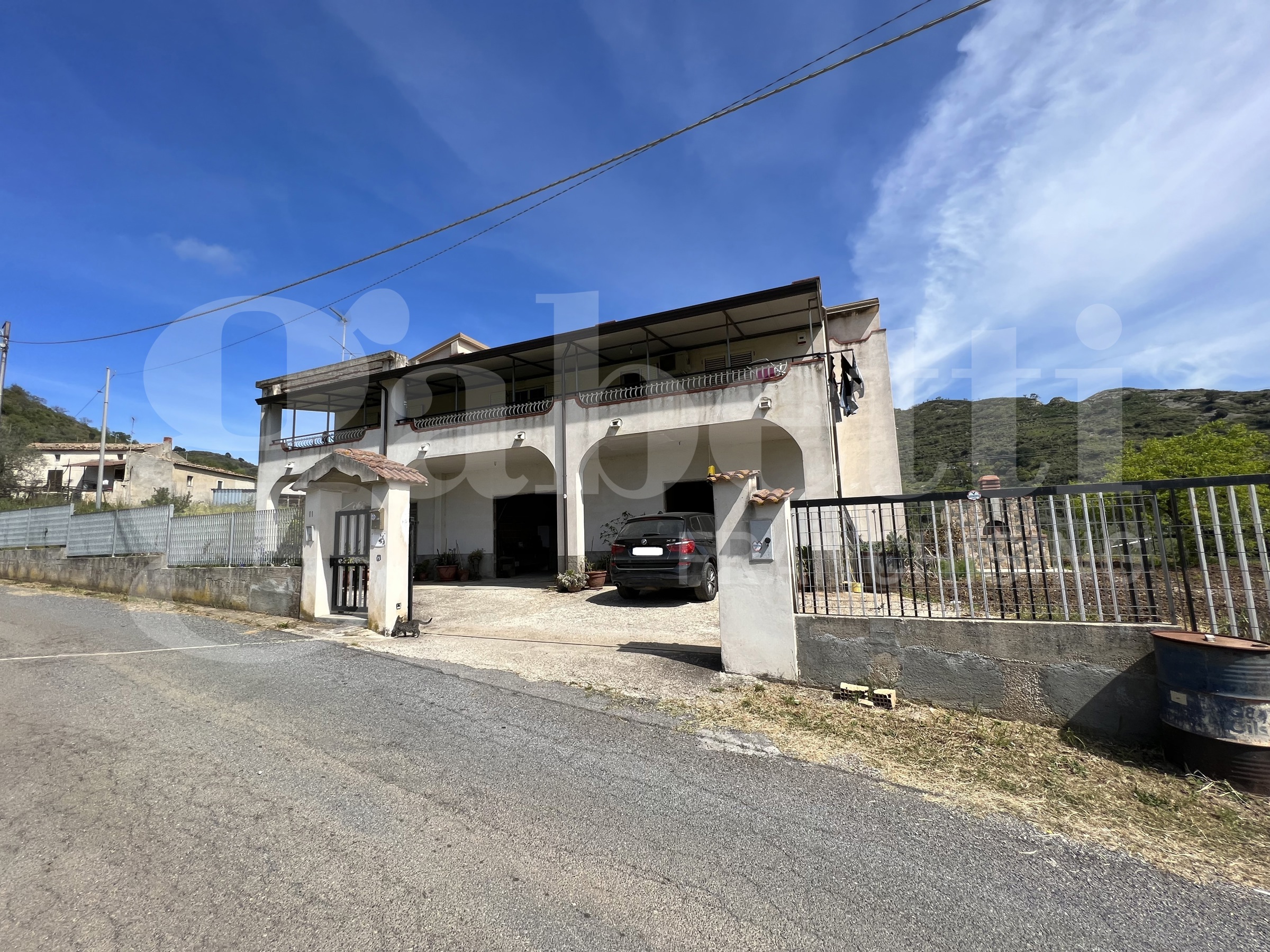 Casa indipendente in vendita a San Pietro in Amantea