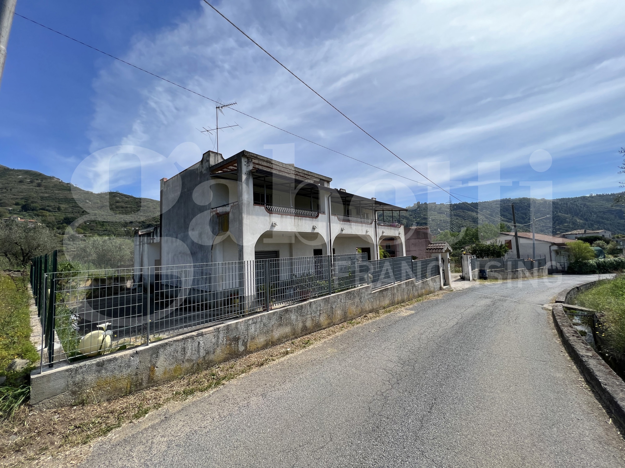 Casa indipendente in vendita a San Pietro in Amantea