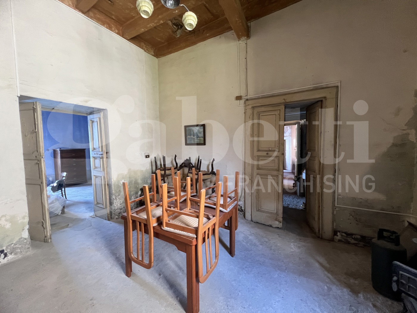 Appartamento da ristrutturare a Fiumefreddo Bruzio