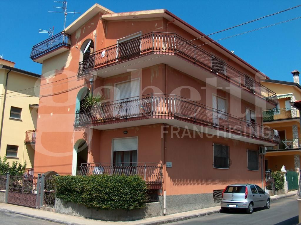Appartamento da ristrutturare a Amantea