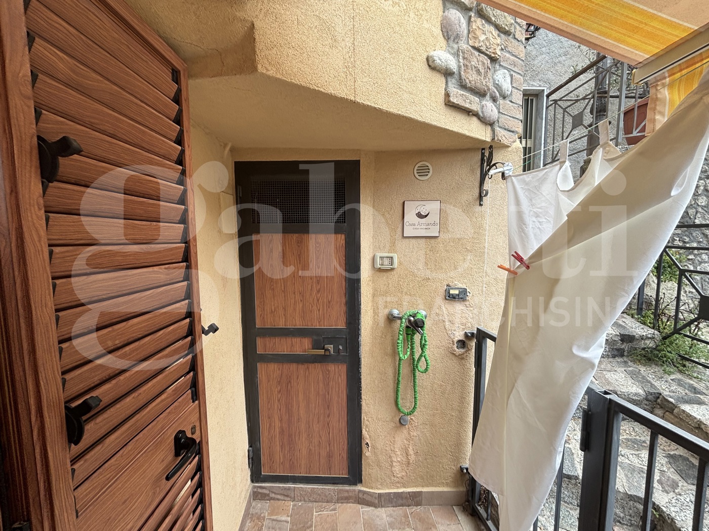 Casa indipendente in vendita a Cleto
