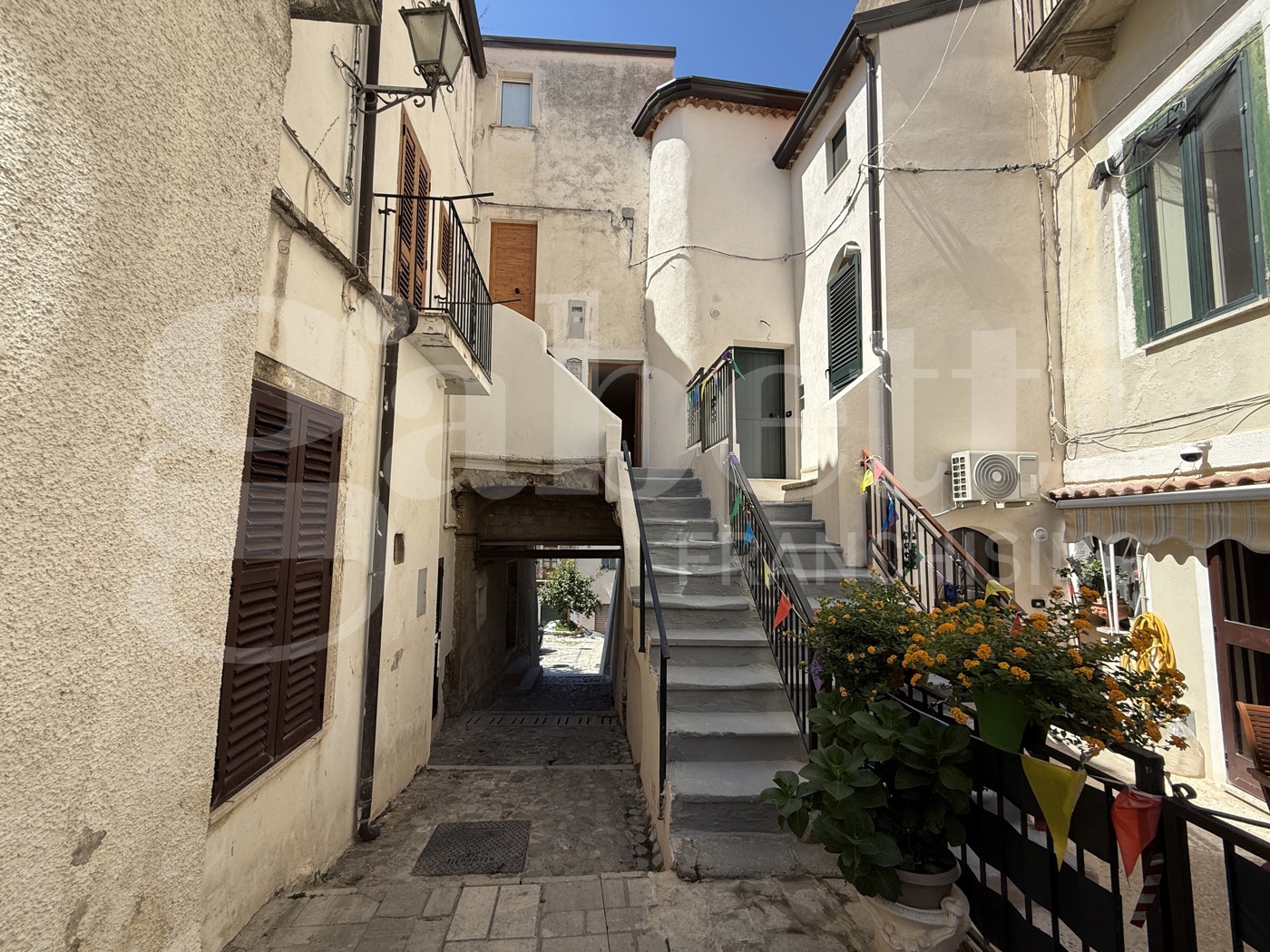 Quadrilocale in vendita a San Lucido