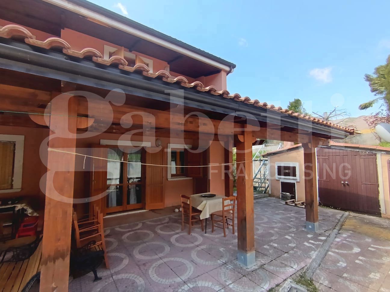 Villa Bifamiliare con giardino a Castel di Sangro