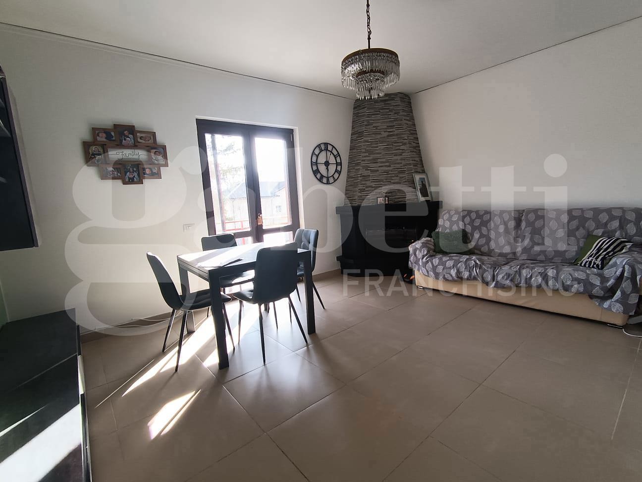 Quadrilocale con box a Castel di Sangro