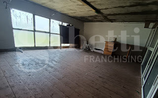 Capannone in vendita a Scontrone