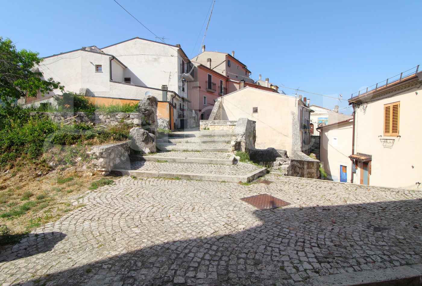 Quadrilocale in vendita a Scontrone