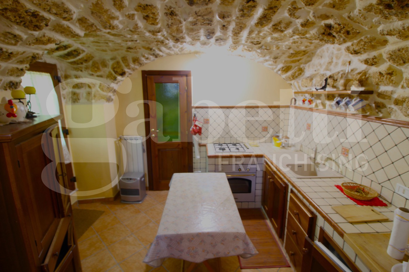 Appartamento in vendita a Montenero Val Cocchiara