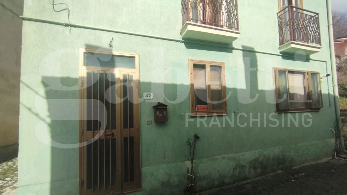 Appartamento in vendita a Scontrone