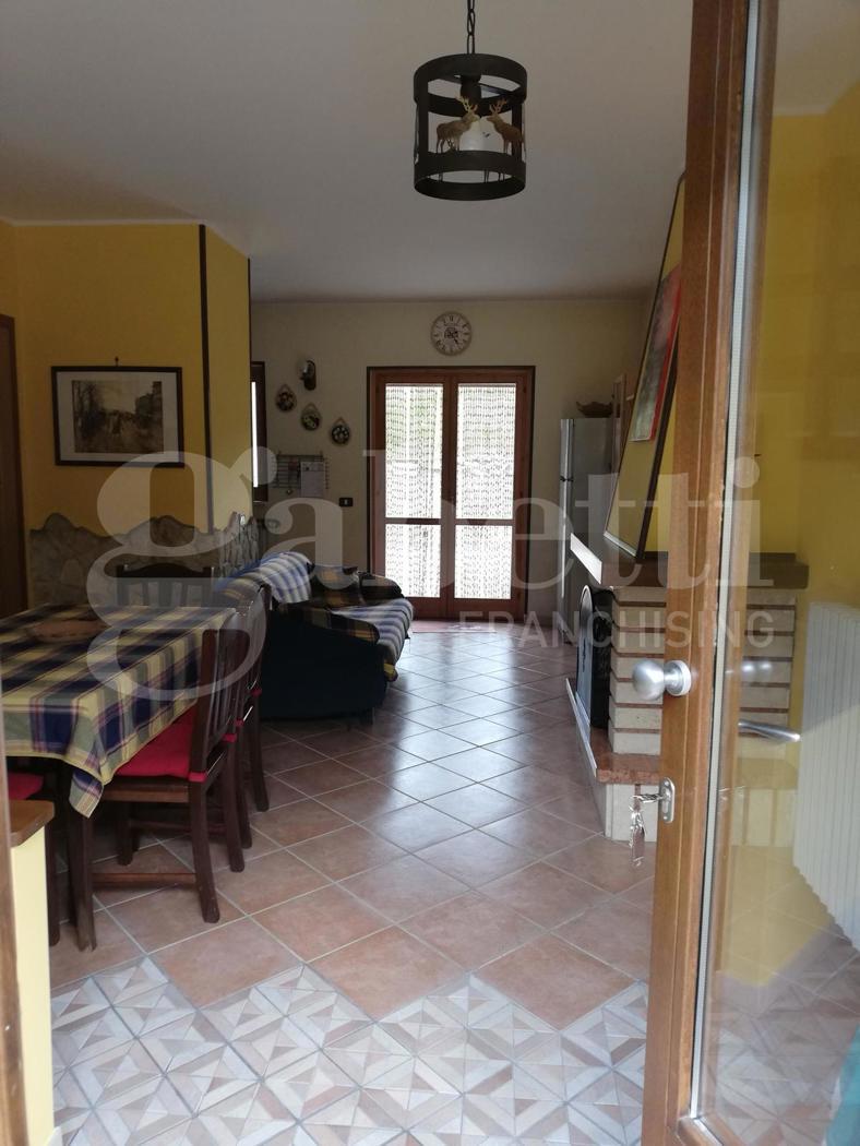 Casa indipendente in affitto a Castel di Sangro
