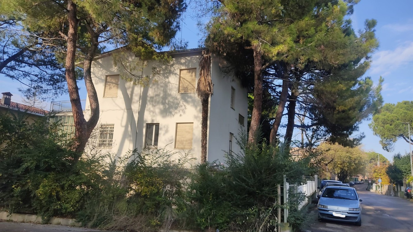 Casa indipendente con giardino a Faenza