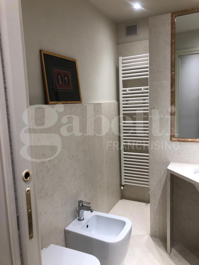 Trilocale arredato in affitto a Faenza