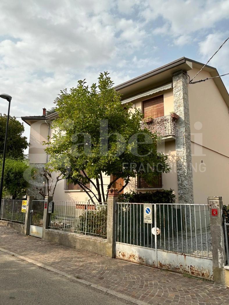 Casa indipendente in vendita a Riolo Terme