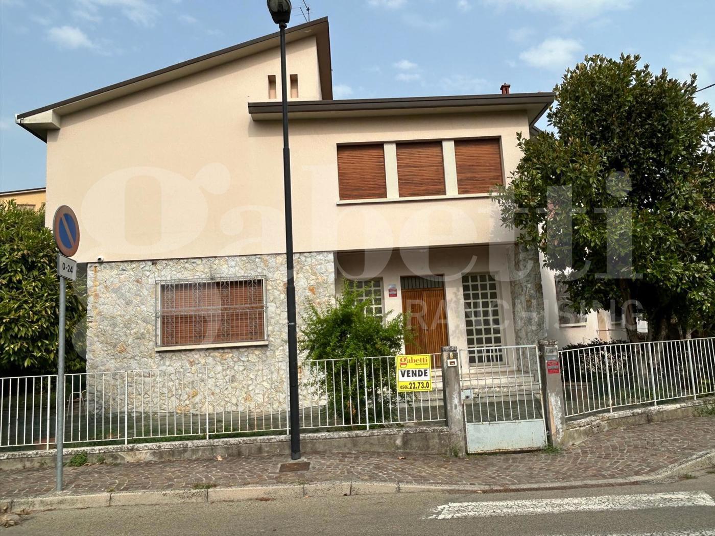 Casa indipendente da ristrutturare a Riolo Terme
